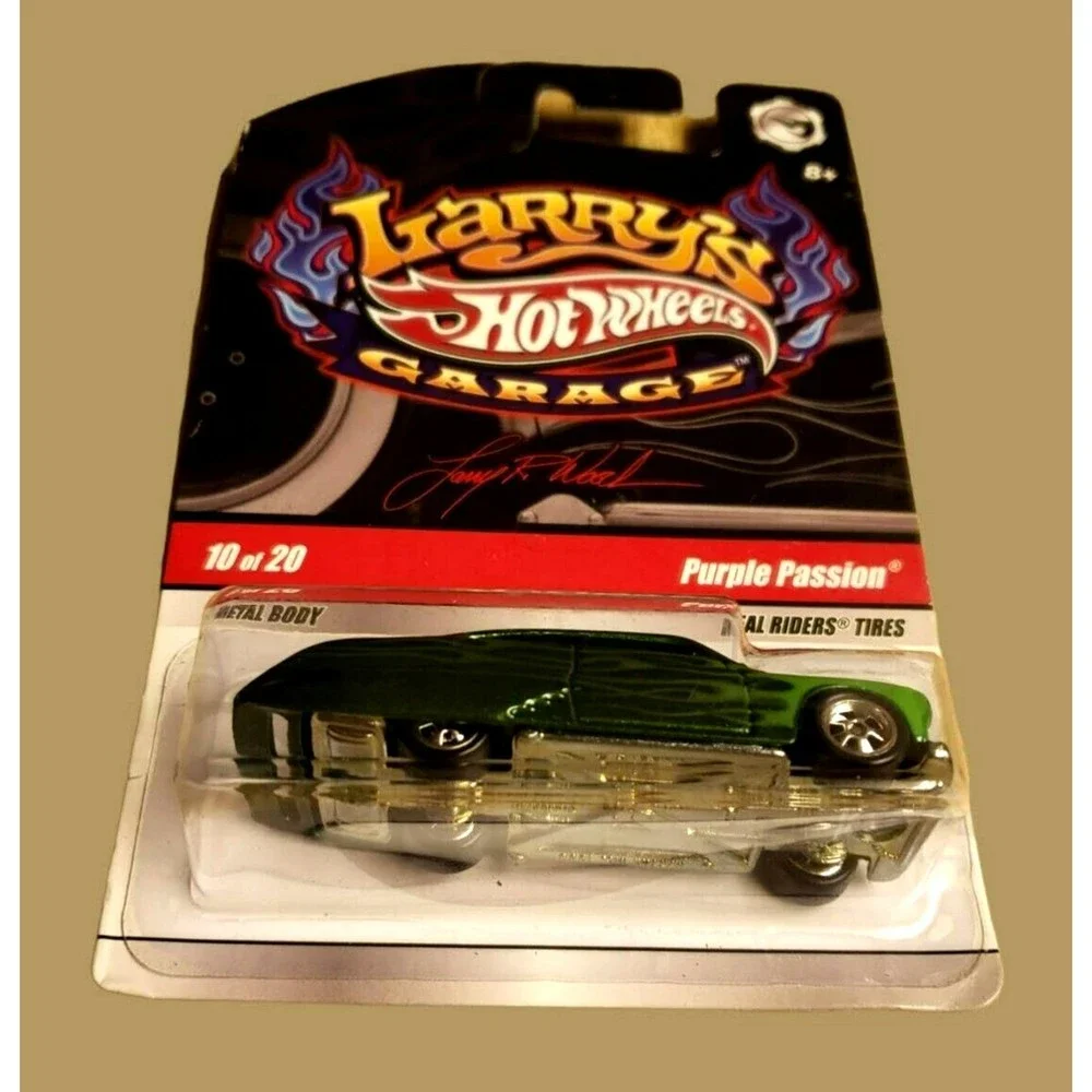 2009 Mattel Hot Wheels Larry's Garage Purple Passion 10/20 Green/Flame 1:64 MIP